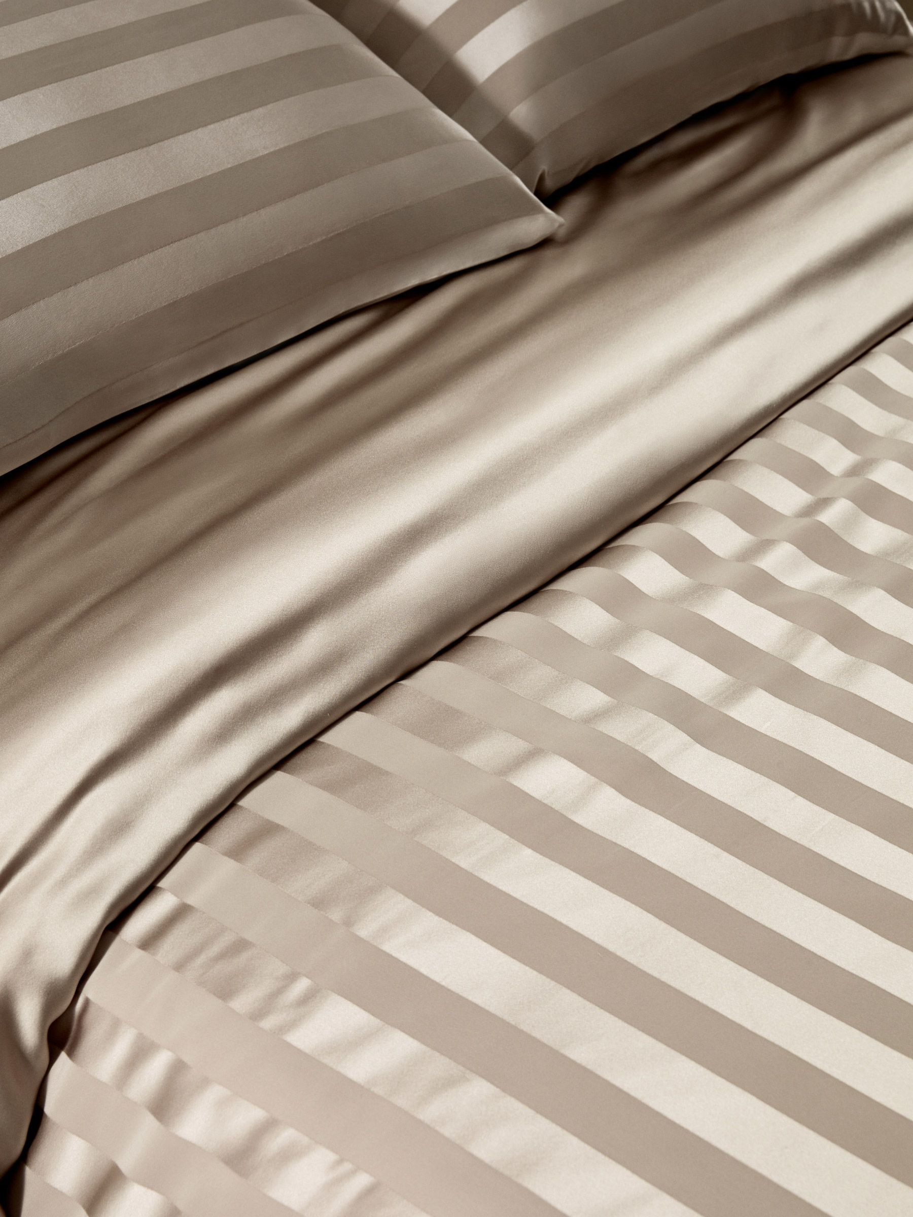 Natūralaus Mulberry šilko patalynės komplektas